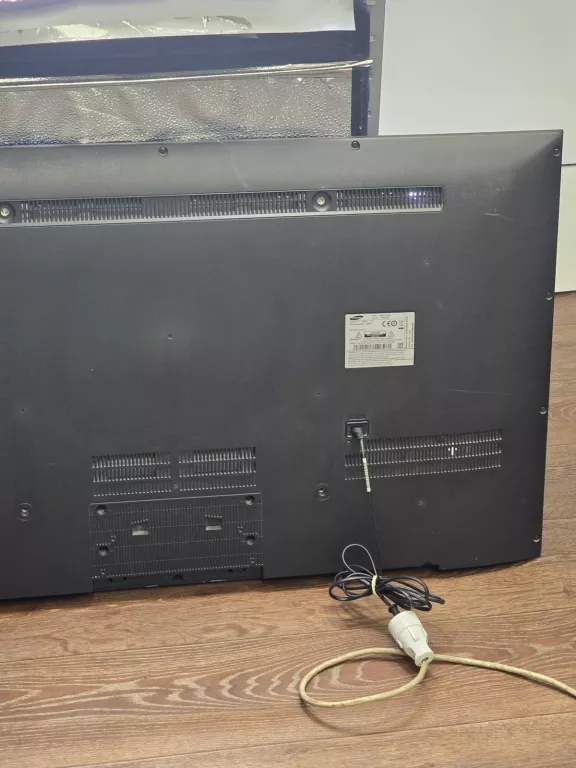 TELEWIZOR 46" SAMSUNG UE46F5500AW + PILOT SMART