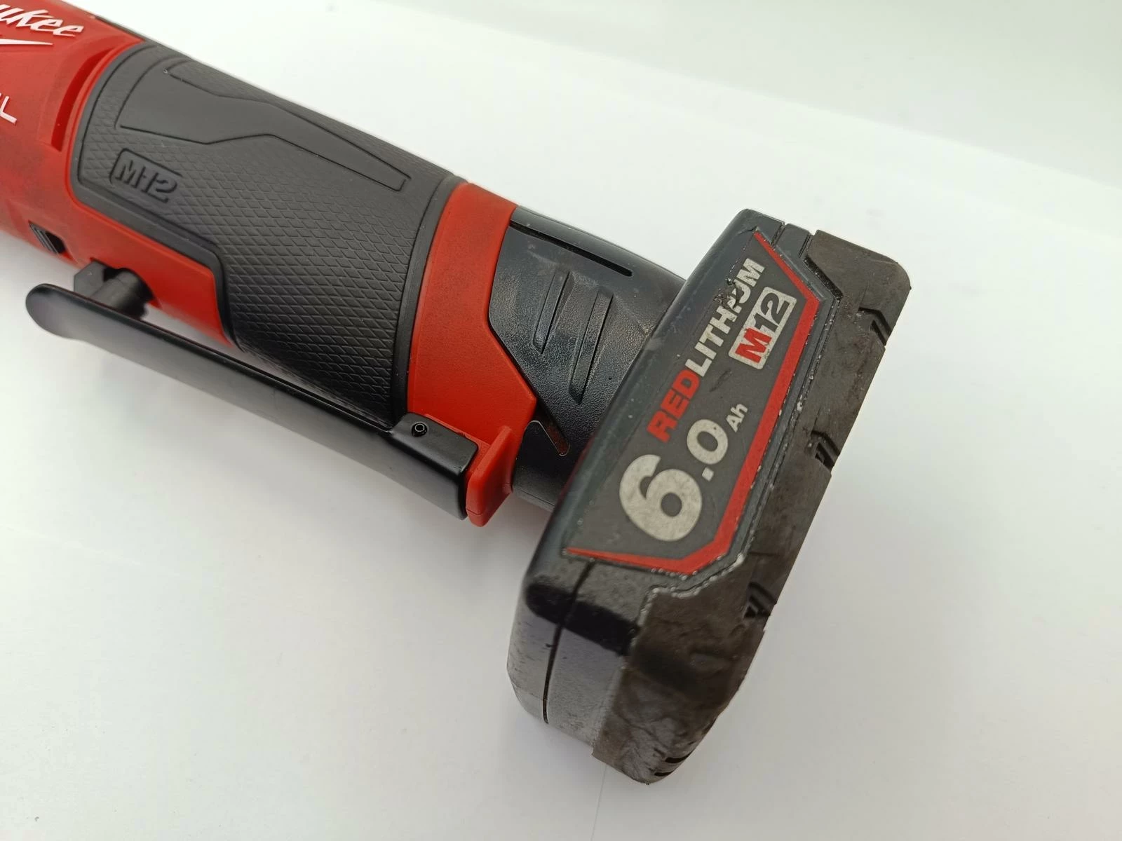 milwaukee-fptr-grzechotka-udarowa-plus-akumulator-6ah-maksymalny-moment-obrotowy-80