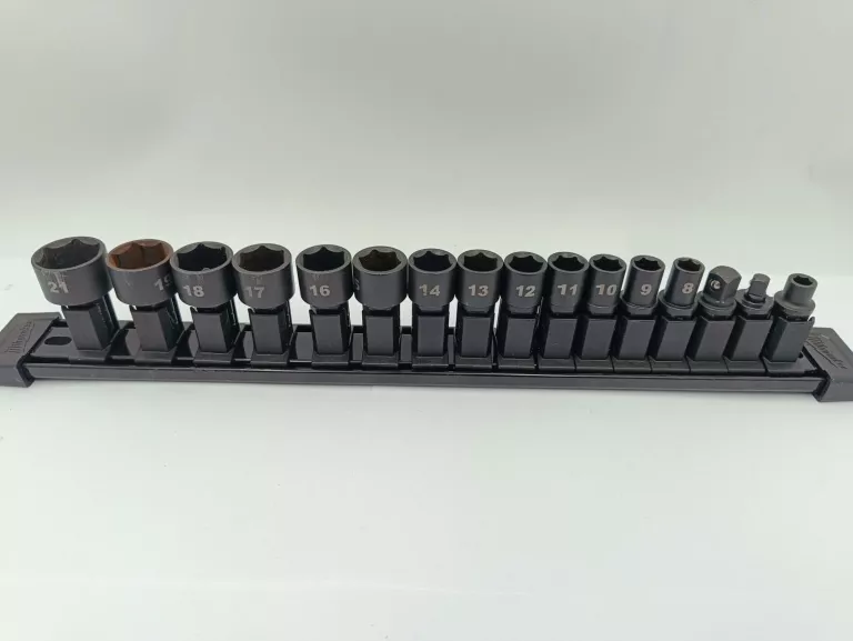 milwaukee-fptr-grzechotka-udarowa-plus-akumulator-6ah-zasilanie-209202-1769478