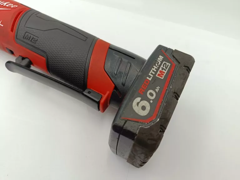milwaukee-fptr-grzechotka-udarowa-plus-akumulator-6ah-maksymalny-moment-obrotowy-80