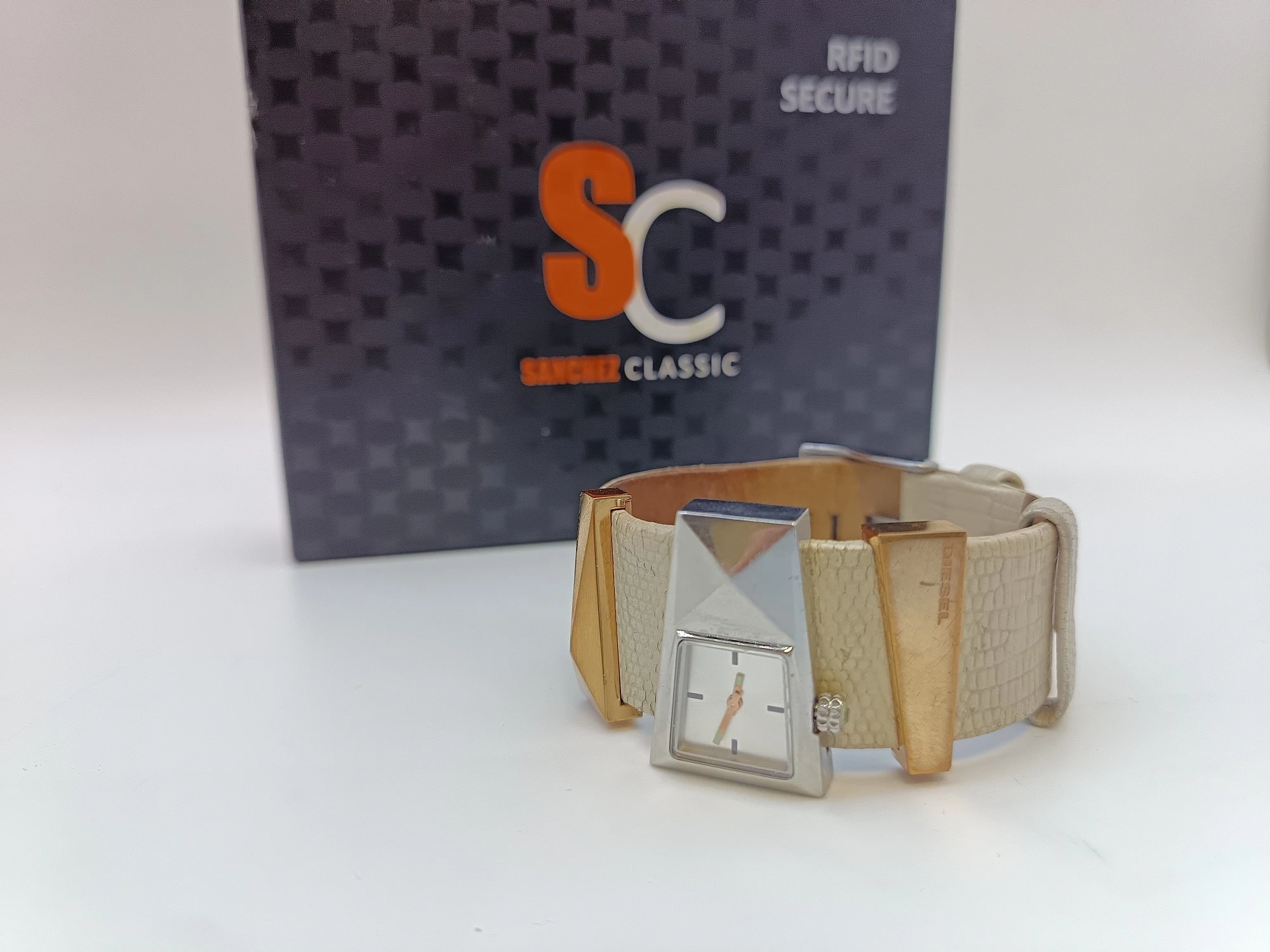 zegarek-diesel-dz-5585-w-pudelku-ean-gtin-4051432896620