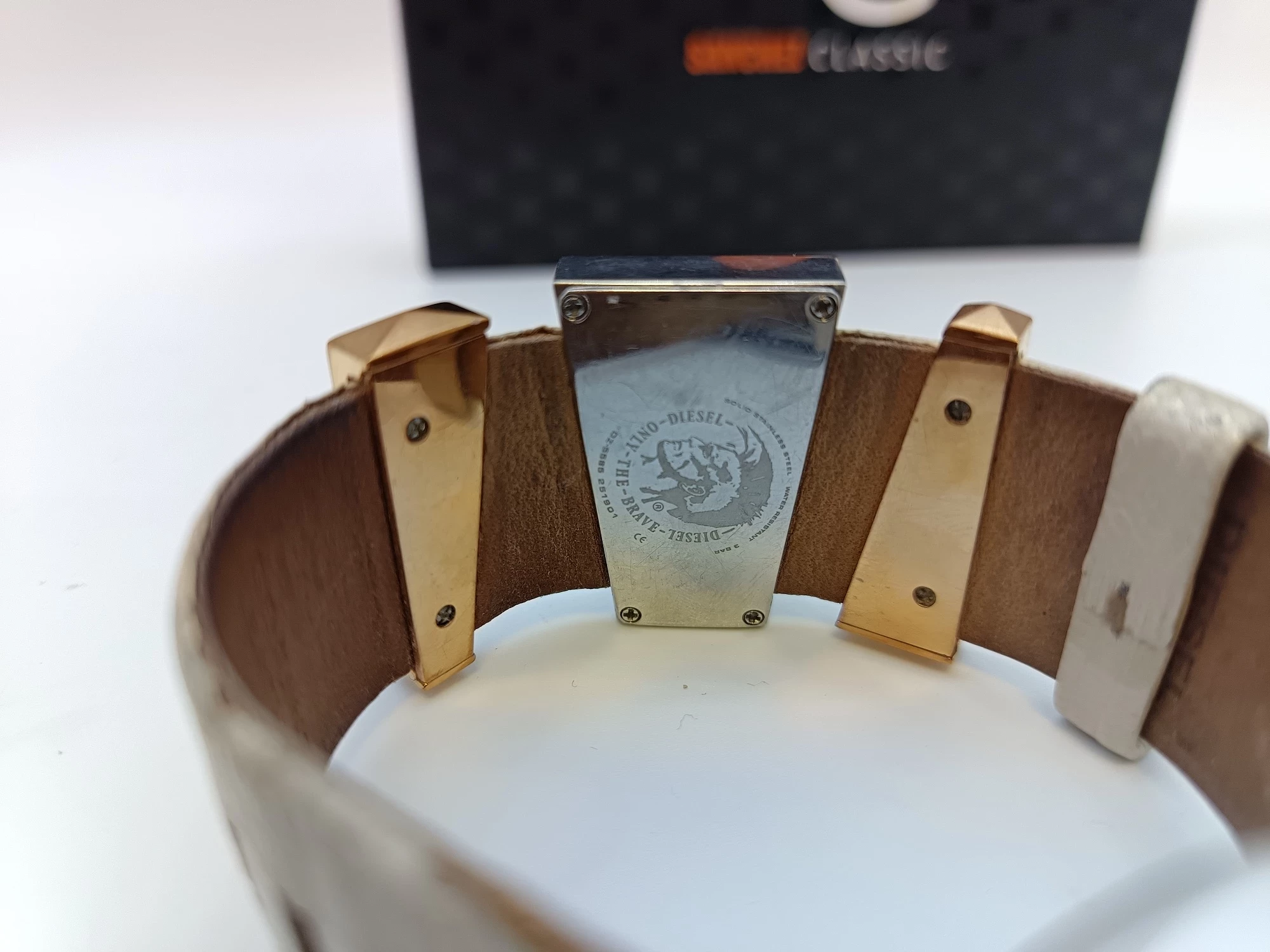 zegarek-diesel-dz-5585-w-pudelku-waga-produktu-z-opakowaniem-jednostkowym-0300