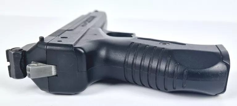 WIATRÓWKA WEIHRAUCH HW 40 PCA 4,5 MM