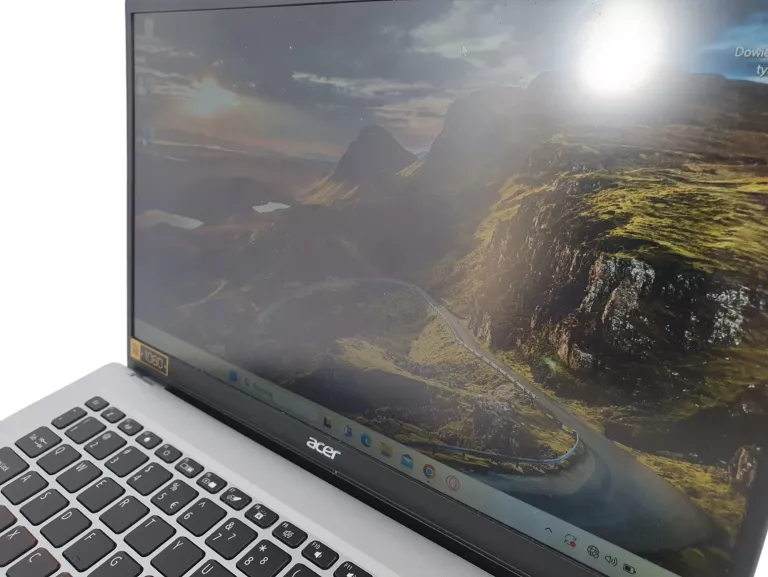 LAPTOP ACER SWIFT 1 SF114-34 14 " INTEL CELERON 4 GB / 128 GB SREBRNY