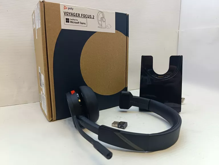 SŁUCHAWKI POLY VOYAGER FOCUS 2 KOMPLET