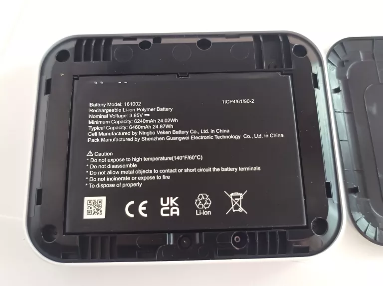 MOBILNY ROUTER Z BATERIĄ NA KARTĘ SIM 5G EE62D 2,33 GB/S 4G LTE WIFI 6