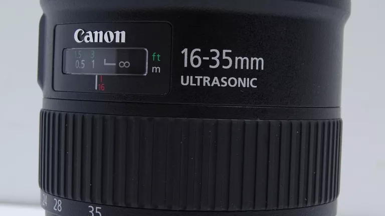 obiektyw-canon-ef-16-35mm-f28l-iii-usm-zestaw-model-ef-16-35mm-28l-iii-usm-0573c005aa