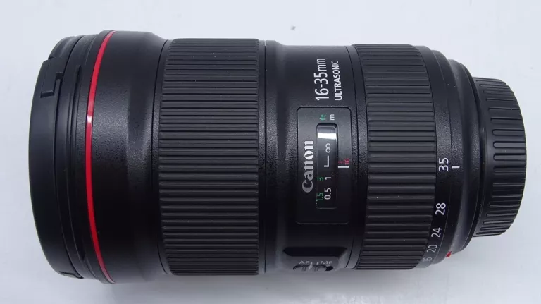 obiektyw-canon-ef-16-35mm-f28l-iii-usm-zestaw-ean-gtin-4549292037722