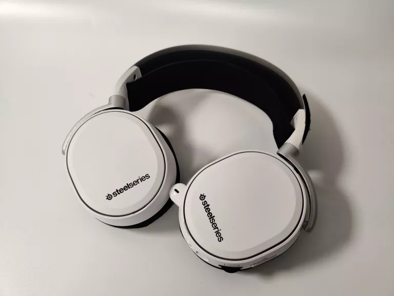 SŁUCHAWKI GAMINGOWE STEELSERIES ARCTIS PRO + GAMEDAC