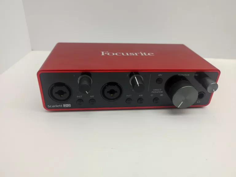 INTERFEJS FOCUSRITE SCARLETT 2I2 3GEN CZERWONY