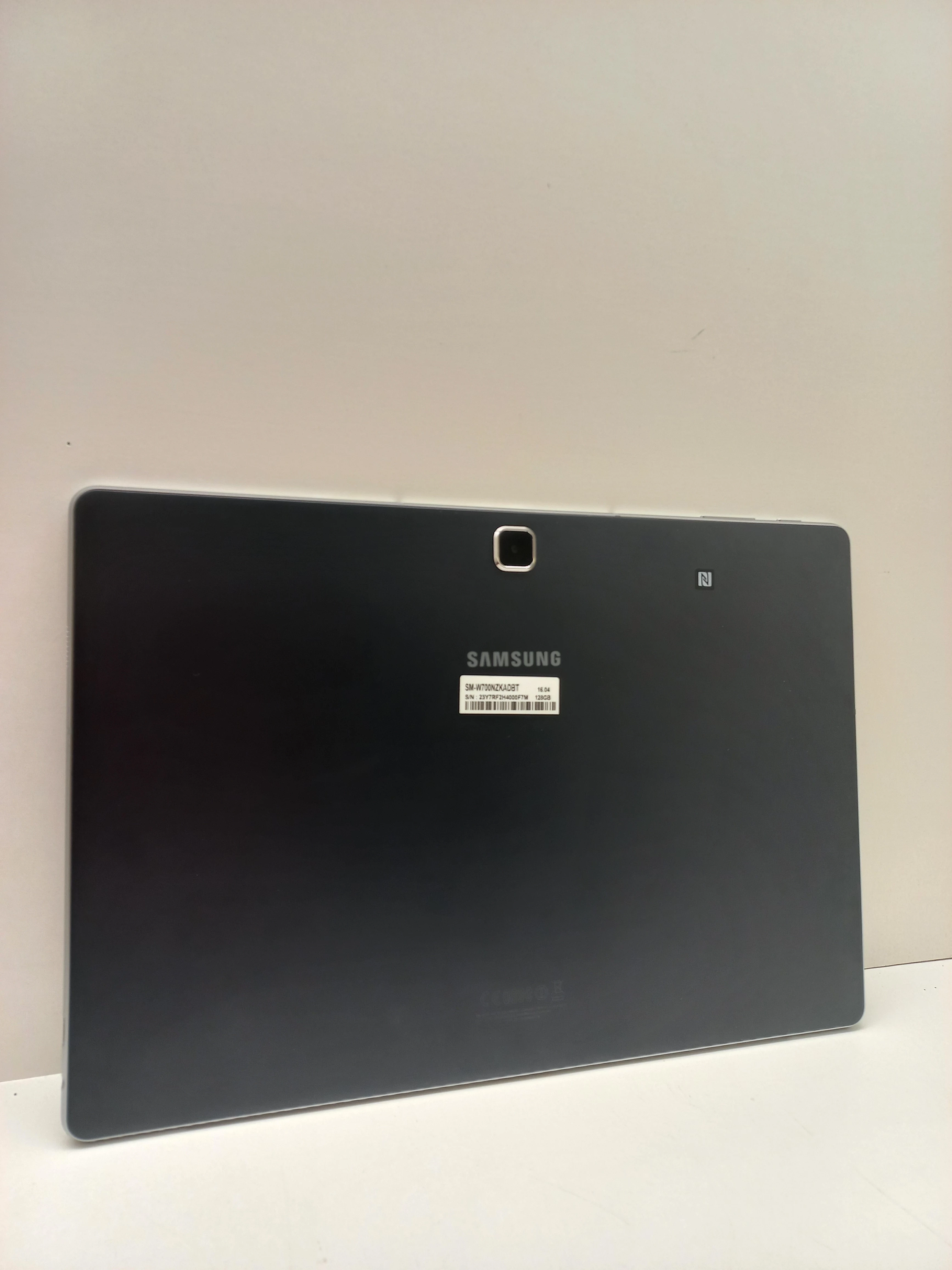 tablet-samsung-galaxy-tab-pro-s-kod-producenta-sm-t525nzkaxeo