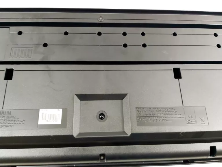 keyboard-yamaha-ypt-230-zasilacz-glebokosc-produktu-3500