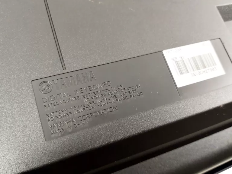 keyboard-yamaha-ypt-230-zasilacz-liczba-klawiszy-61