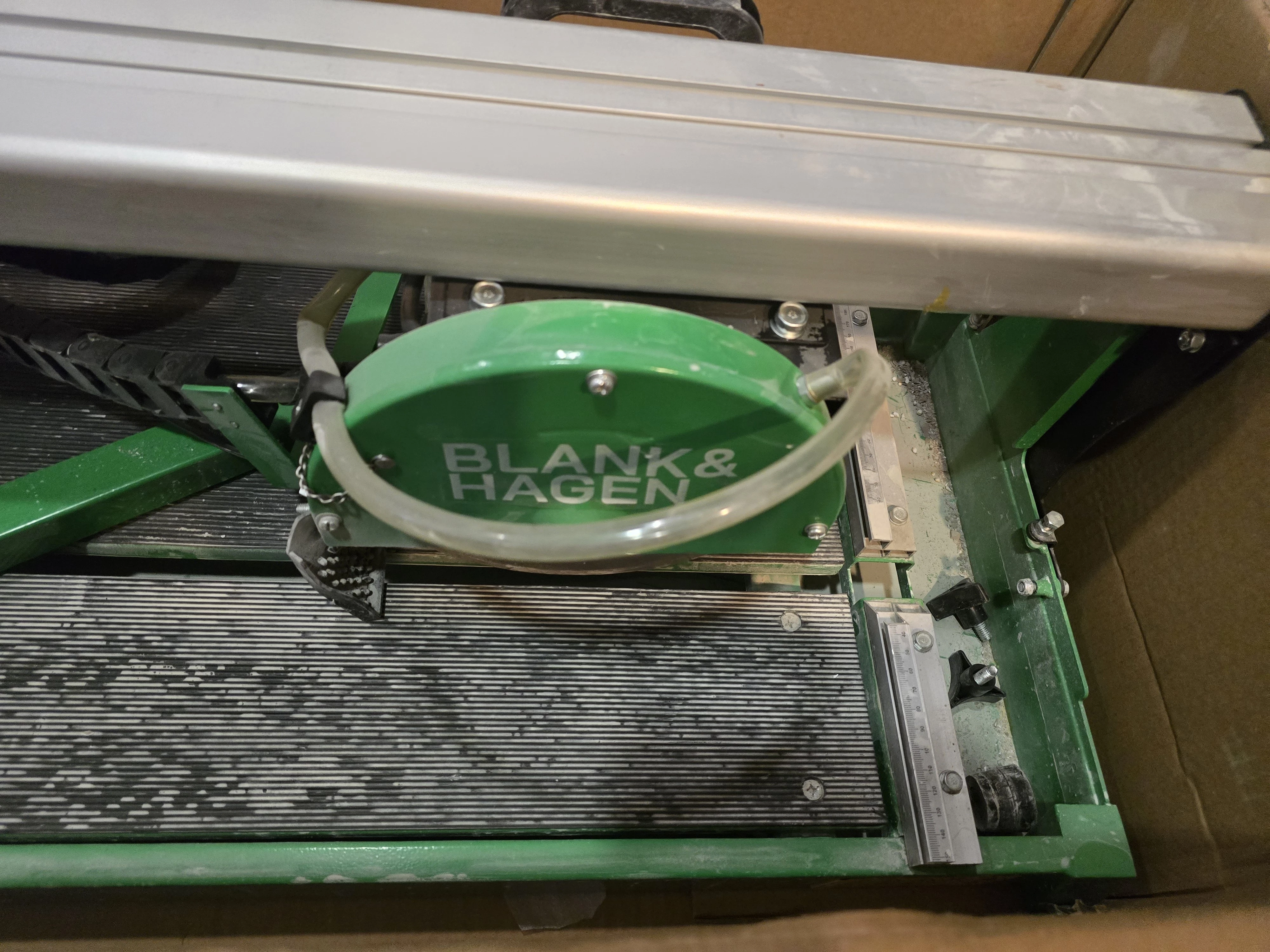 elektryczna-przecinarka-do-plytek-ceramicznych-1200-w-ttd-fs-200-920-hagen-seria-lan