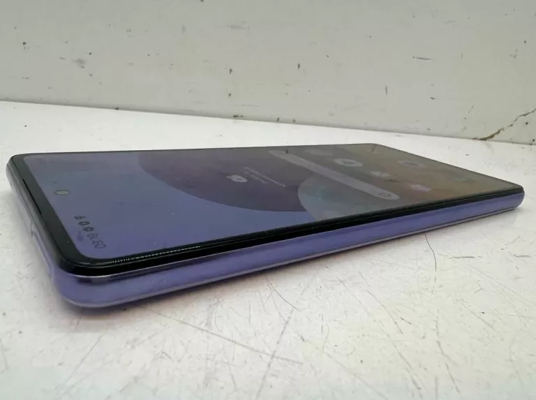 OPIS TELEFON SAMSUNG GALAXY A72 128GB+PUDEŁKO OPIS
