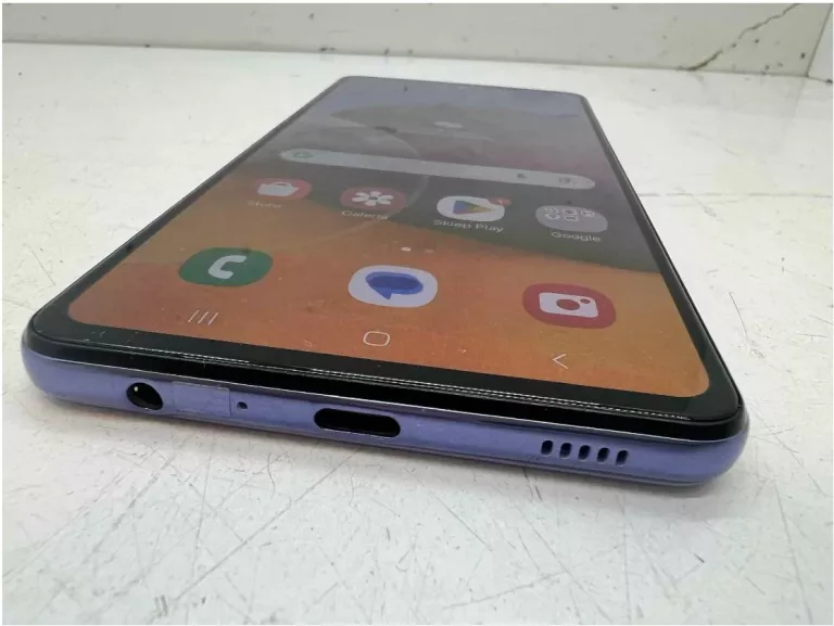 OPIS TELEFON SAMSUNG GALAXY A72 128GB+PUDEŁKO OPIS