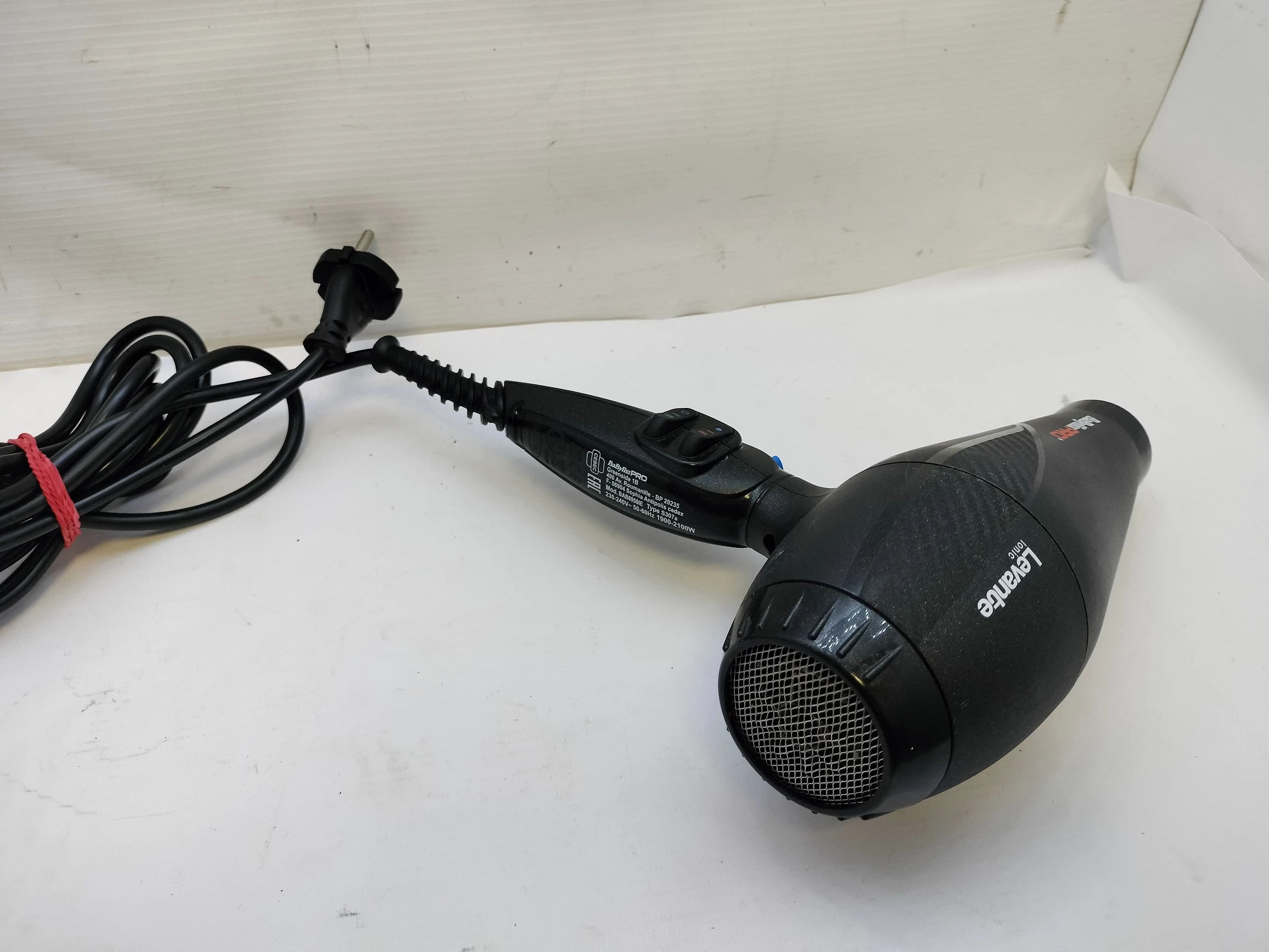 suszarka-do-wlosow-babylii-pro-bab6950ie-250103011-moc-240000