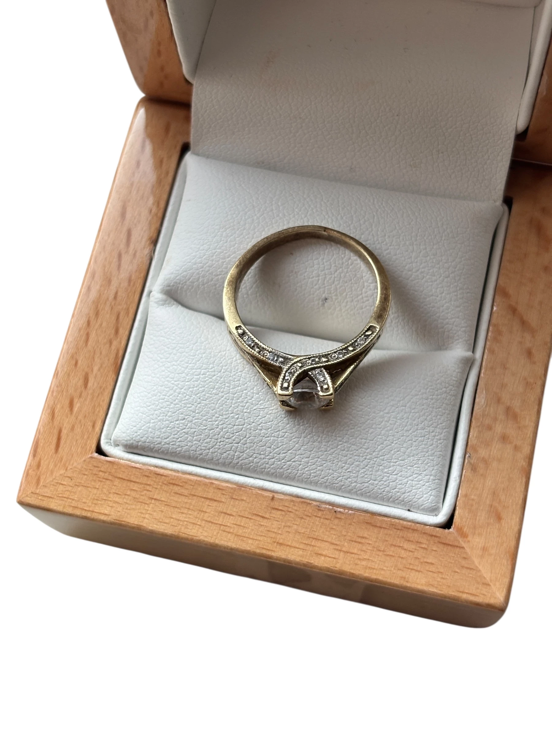 pierscionek-zloty-585-wyjatkowy-blysk-i-piekno-rozmiarsrednica-wew-mm-372-13