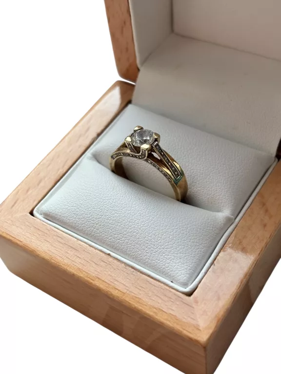 pierscionek-zloty-585-wyjatkowy-blysk-i-piekno-rodzaj-2205-2