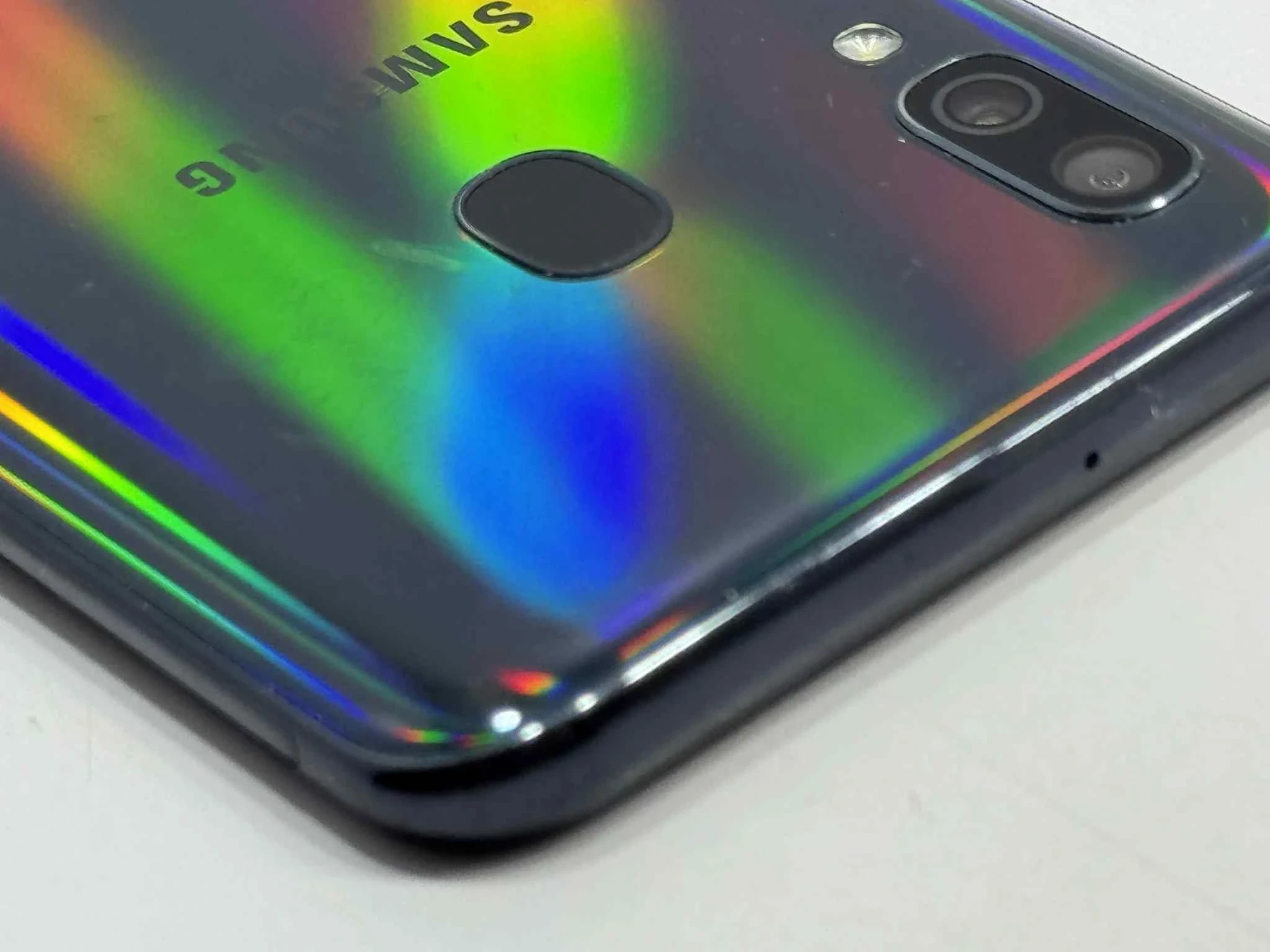 samsung-a40-464gb-stan-11323-2