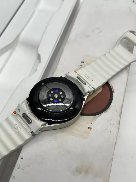 SAMSUNG GALAXY WATCH 7 L305