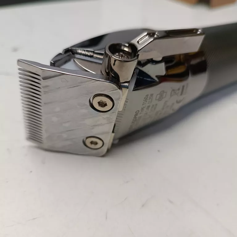 MASZYNKA DO STRZYŻENIA BABYLISS PRO FX8700E