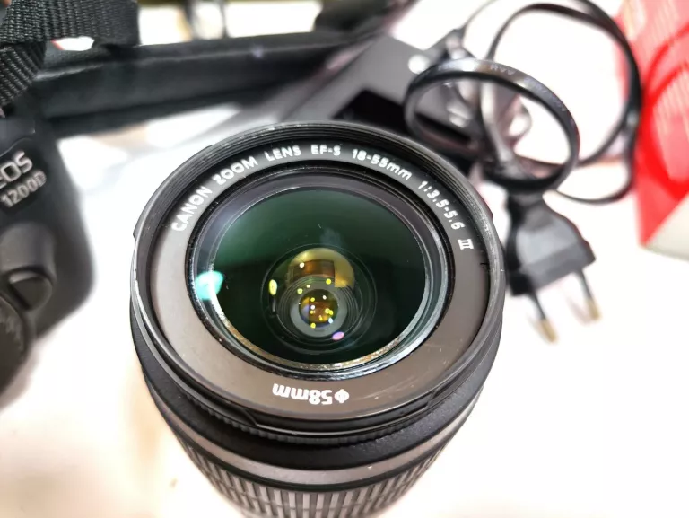 APARAT CANON EOS 1200D + OBIEKTYW EF-S 18-55 III +ŁAD KARTA PUD ETUI