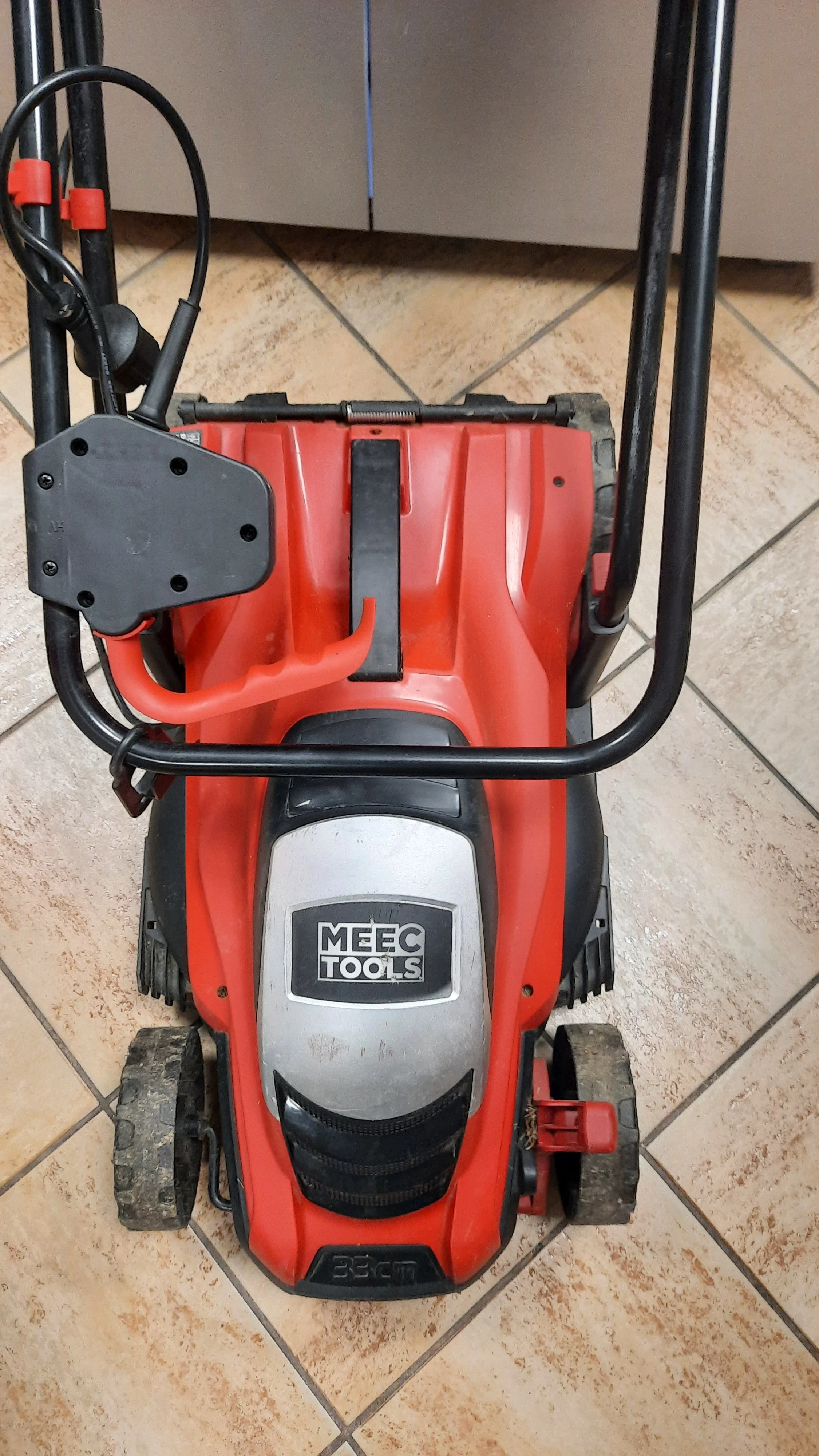 kosiarka-elektryczna-meec-tools-flm1300-1300w-3600min-33cm-okazj-ean-gtin-7330571322373