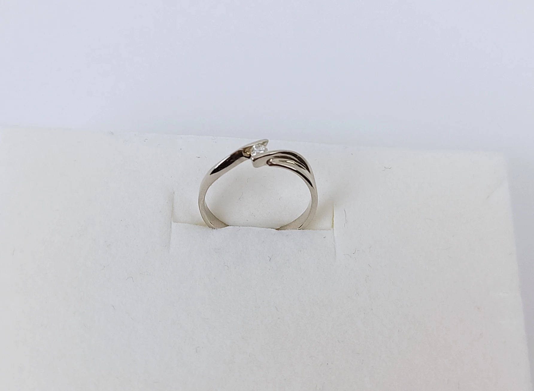 zloty-pierscionek-z-brylantem-r-12-stan-11323-2