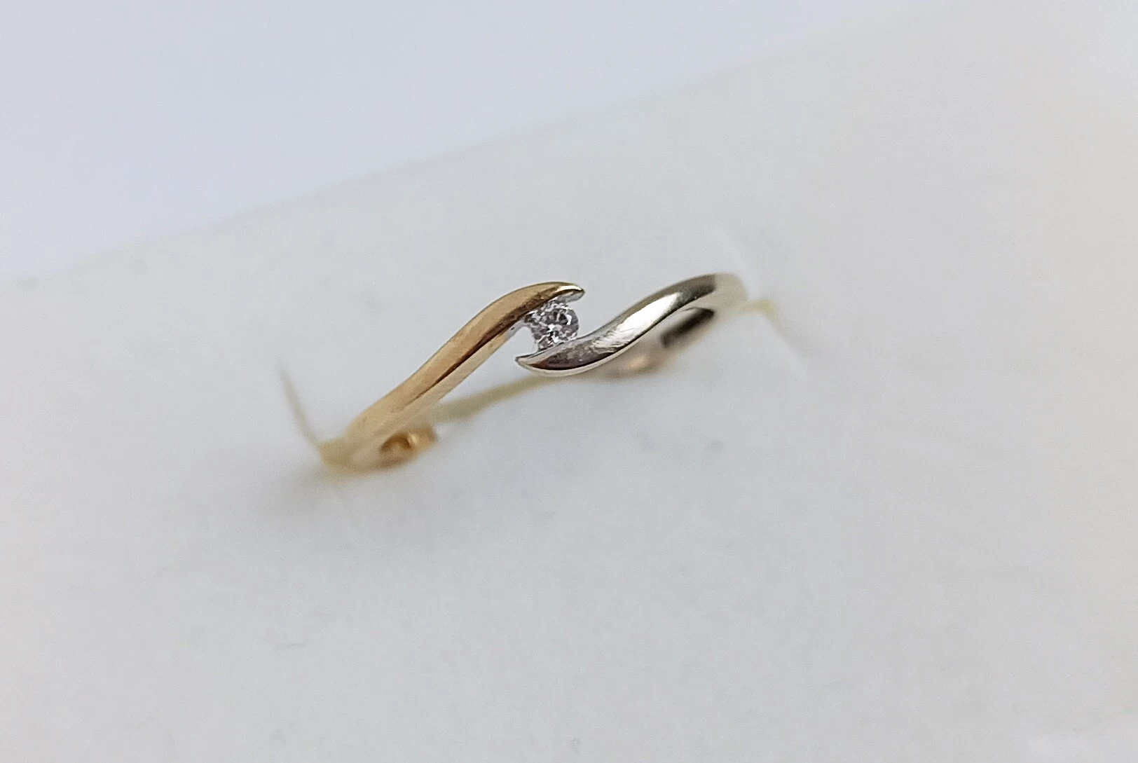 zloty-pierscionek-z-brylantem-r-16-certyfikat-stan-11323-2