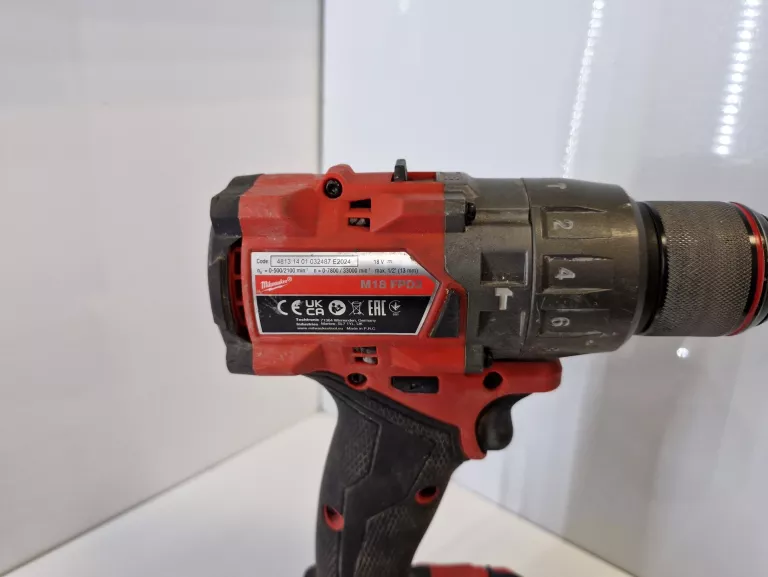 WKRĘTARKA UDAROWA MILWAUKEE M18 FPD3 + AKUMULATOR 5AH WALIZKA ŁADOWARKA