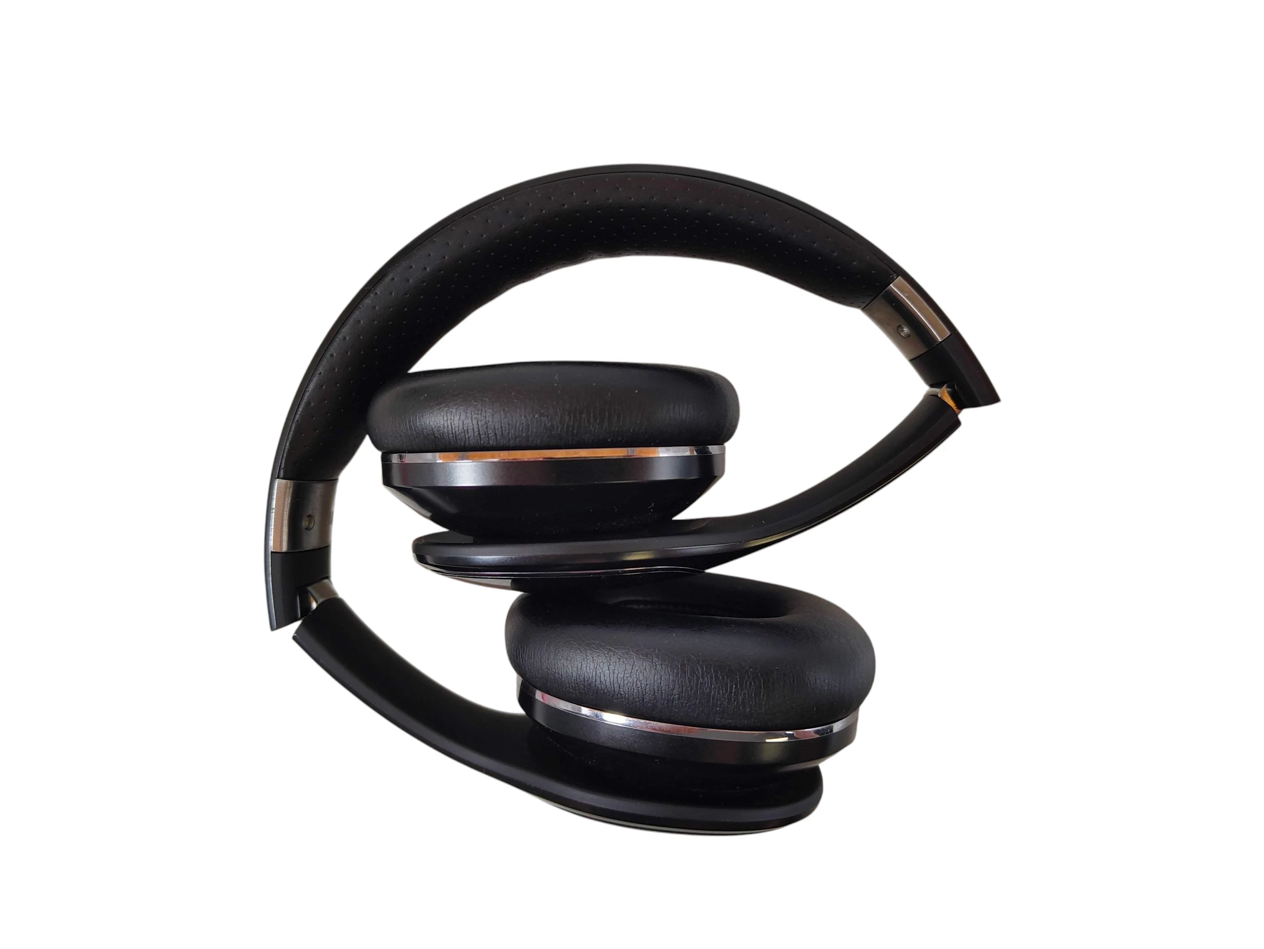 sluchawki-samsung-level-on-pokrowiec-stan-11323-2