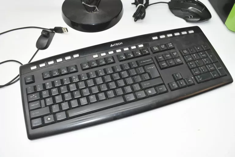 KOMPUTER STACJONARNY + MONITOR