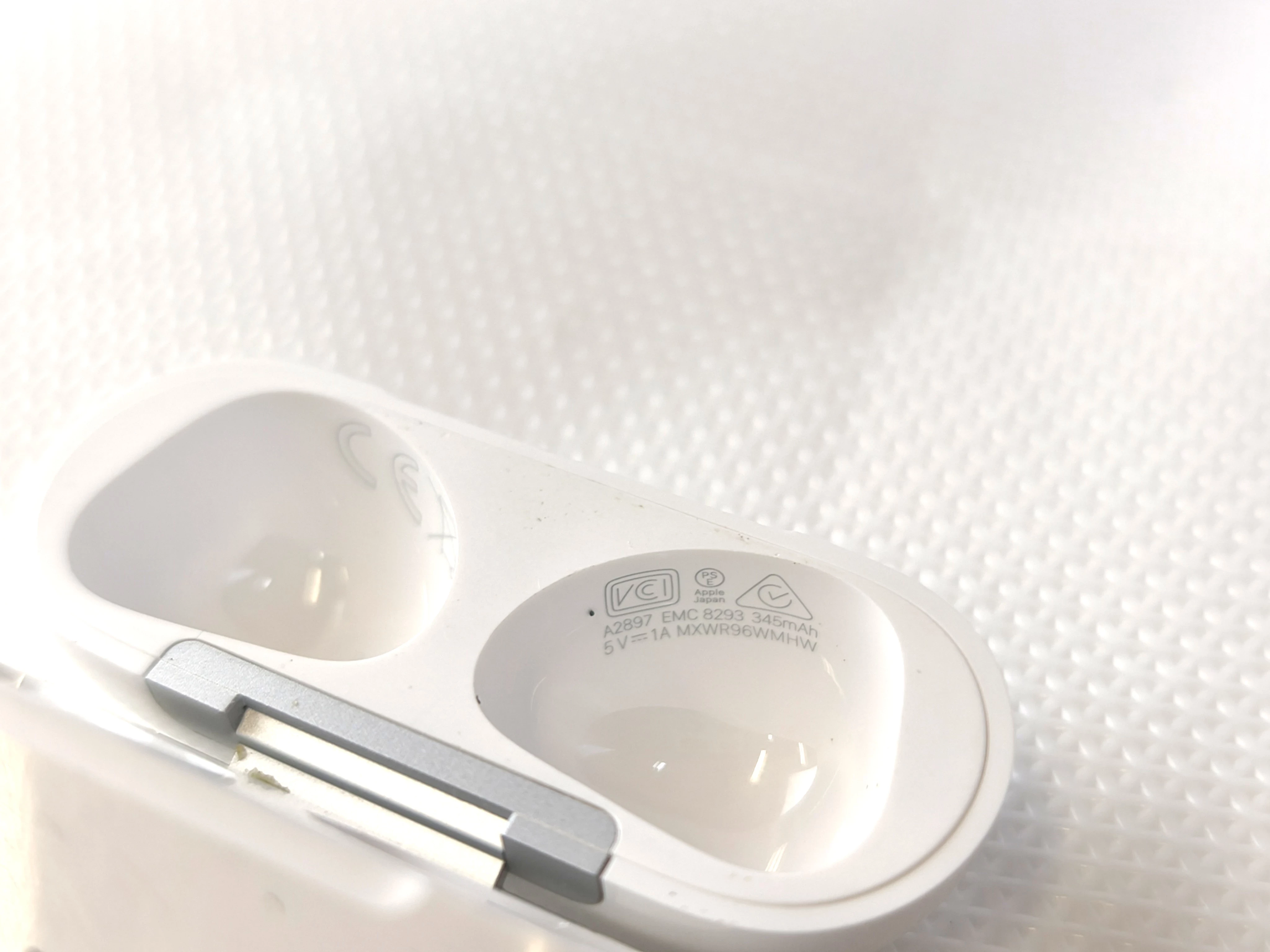 air-pods-3rd-gen-komplet-model-250439-1920049