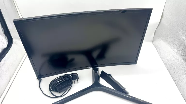 monitor-led-samsung-c24rg50fqux-235-1920-x-1080-px-va-pilsudskiego-4-oborniki