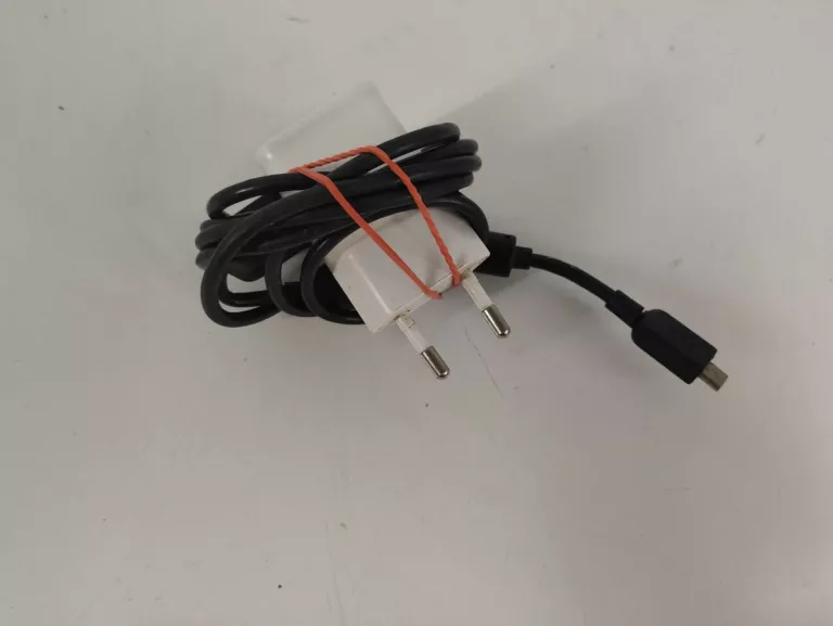 TELEFON KOMÓRKOWY MAXCOM MM238 256 MB / 1 GB 3G CZARNY