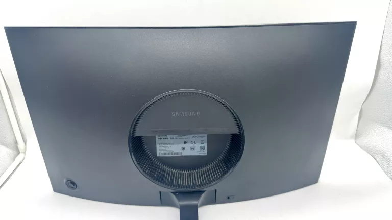 monitor-led-samsung-c24rg50fqux-235-1920-x-1080-px-va-zlacza-206734-1