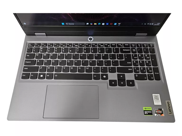 LAPTOP LENOVO LOQ 15ARP9 15,6" RYZEN 7 24 GB / 512 GB RTX4050