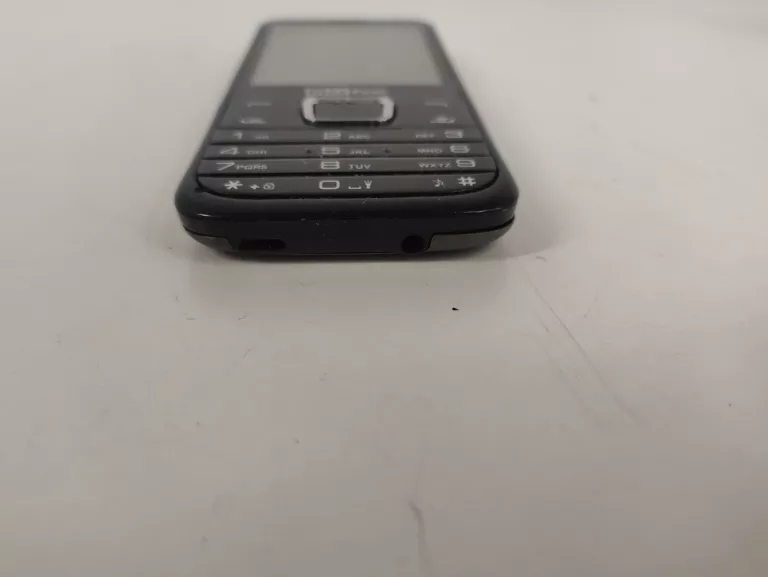 TELEFON KOMÓRKOWY MAXCOM MM238 256 MB / 1 GB 3G CZARNY