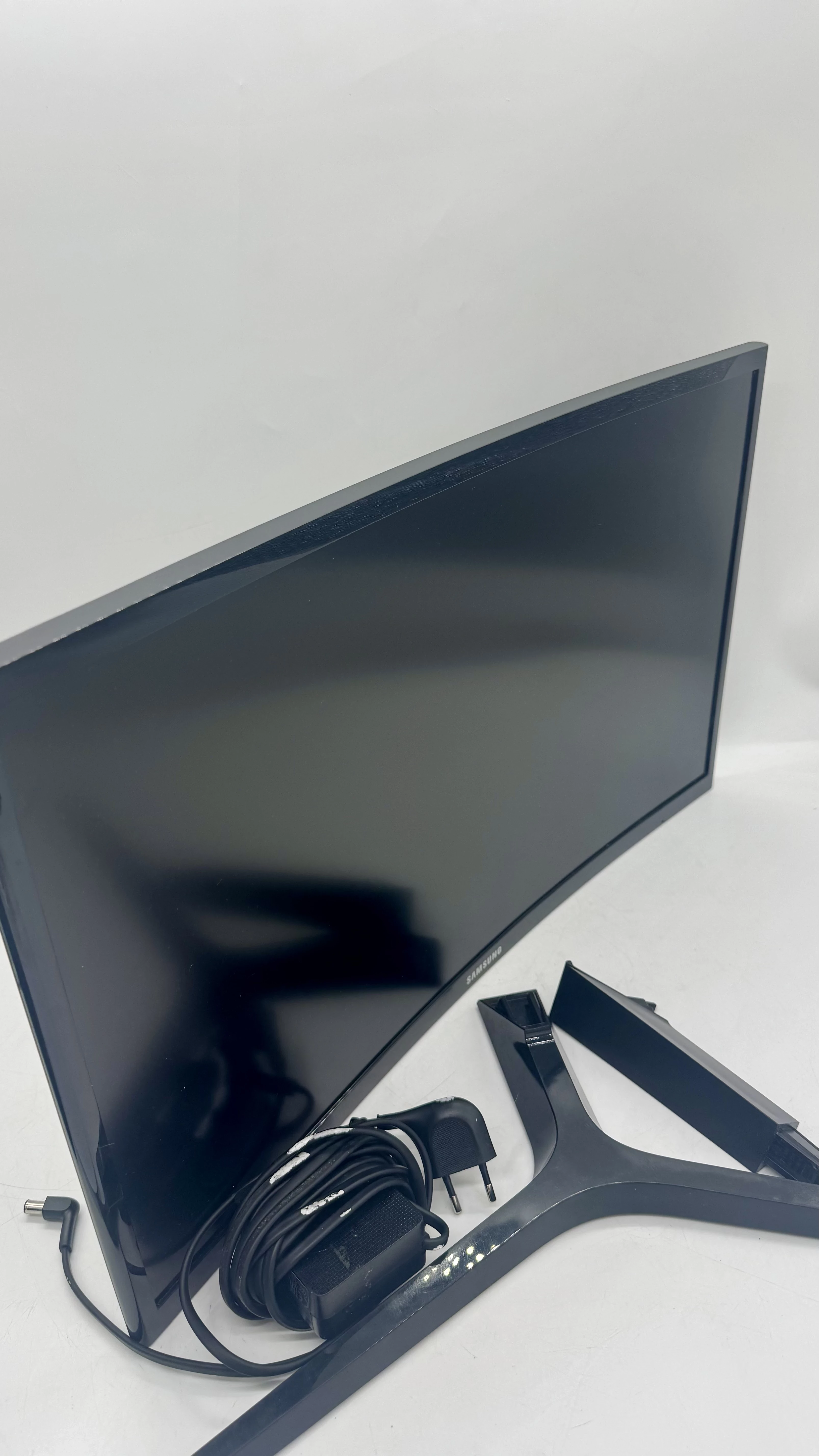 monitor-led-samsung-c24rg50fqux-235-1920-x-1080-px-va-przekatna-ekranu-cale-235