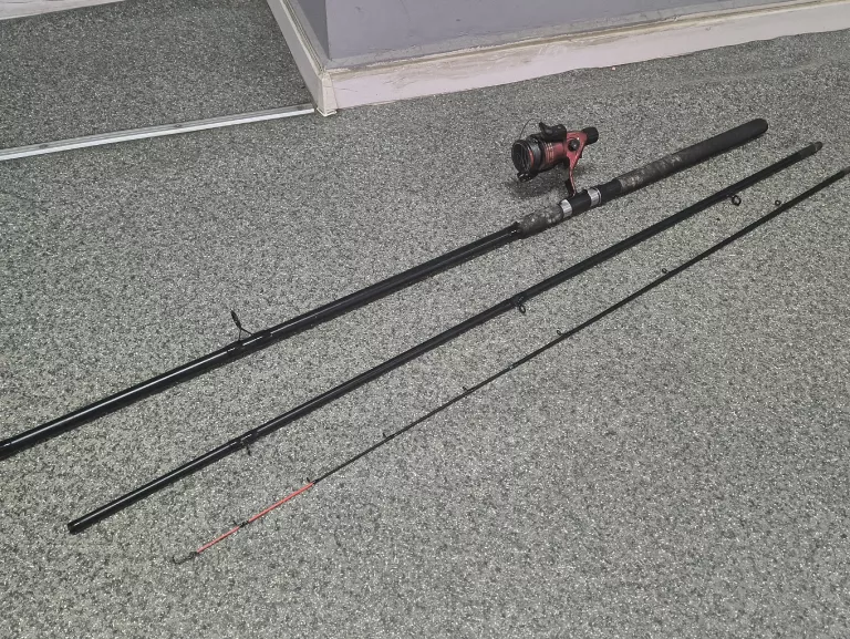 WĘDKA FISHING FEATHER FEEDER 390
