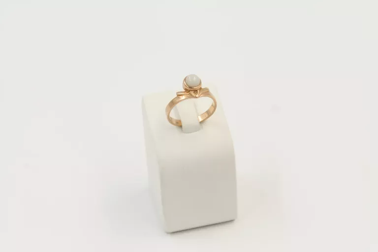 sliczny-zloty-pierscionek-585-r15-rodzaj-2205-2