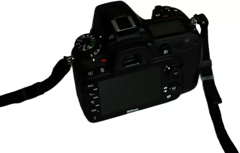 lustrzanka-cyfrowa-nikon-d7100-body-super-stan-tylko-24k-zdjec-duzy-zestaw-typ-matrycy-14228-2