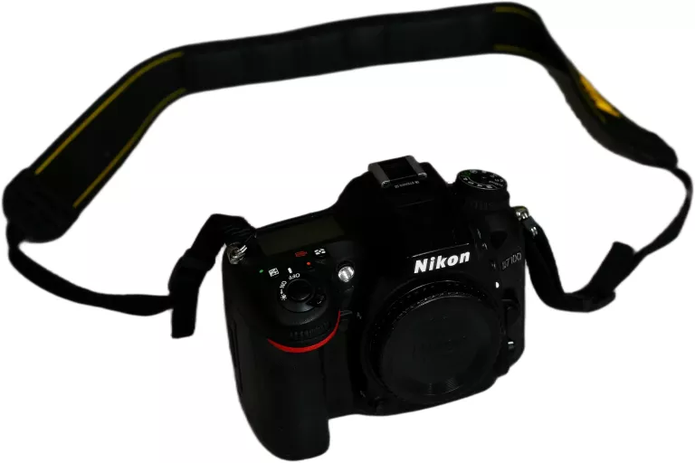 lustrzanka-cyfrowa-nikon-d7100-body-super-stan-tylko-24k-zdjec-duzy-zestaw-przekatna-ekranu-320