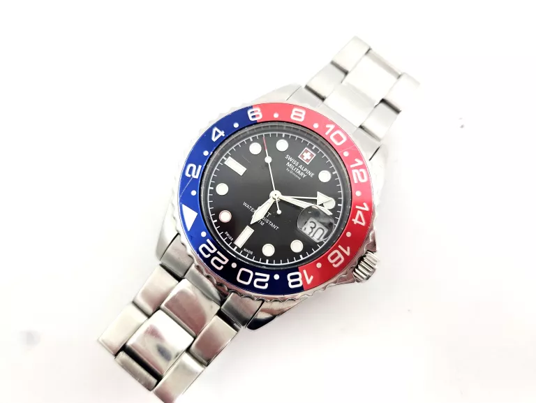 ZEGAREK SWISS ALPINE MILITARY GMT 7052.1138 BY GROVANA