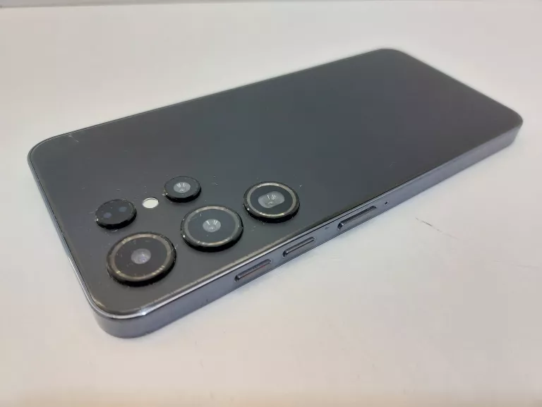 TELEFON JAK S24 FAKE