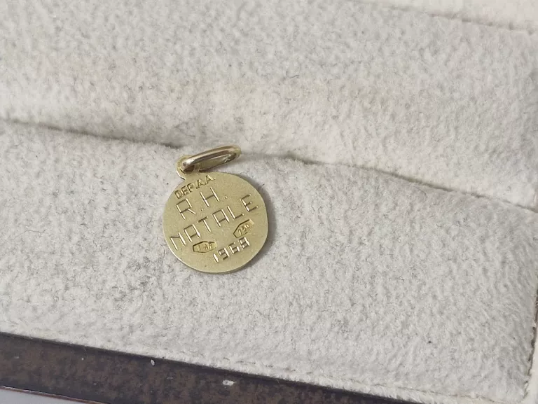 ZŁOTY MEDALIK UNOAERRE 750 DI IERI DI DOMANI