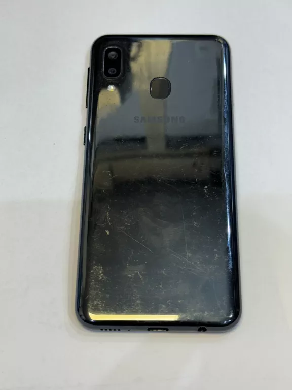 SMARTFON SAMSUNG GALAXY A20E 3 GB / 32 GB 4G (LTE) CZARNY