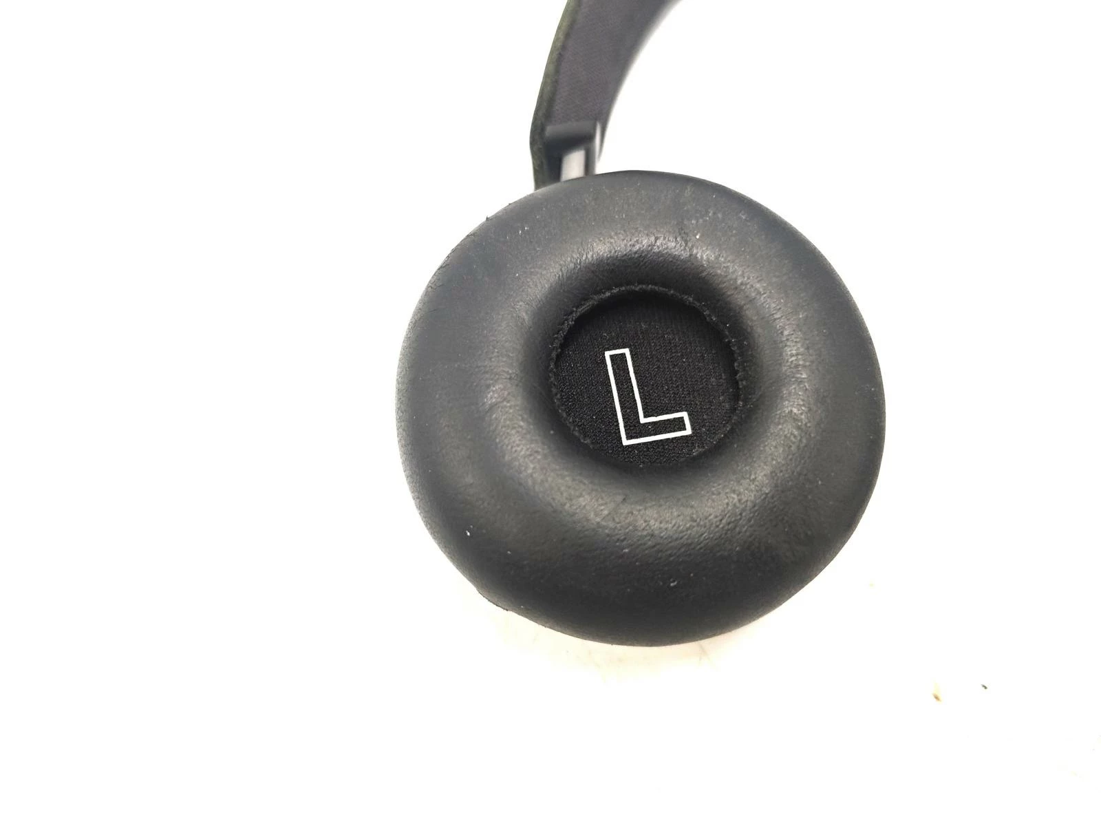 sluchawki-bezprzewodowe-bluetooth-bangolufsen-beoplay-h8-czarne-solo-model-250439-1919956