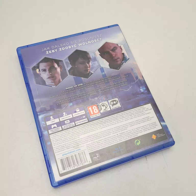 DETROIT BECOME HUMAN PS4